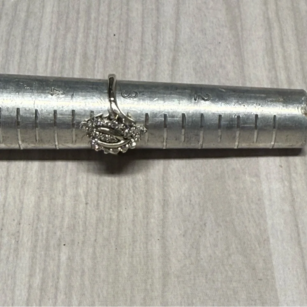 14k White Gold & Diamond Marquise Design Ring with Geometric Detailing - Picture 2 of 5
